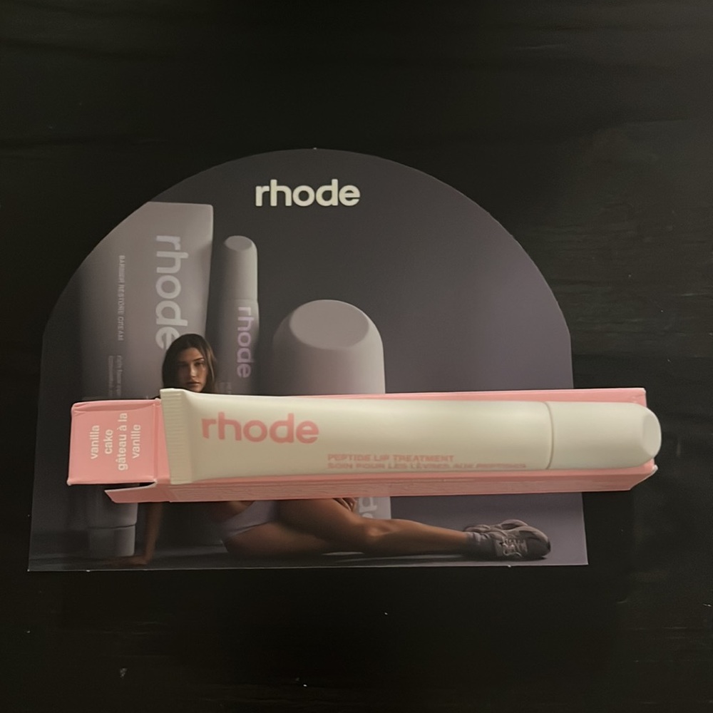 Rhode Skincare Peptide Lip Treatment Vanilla Cake